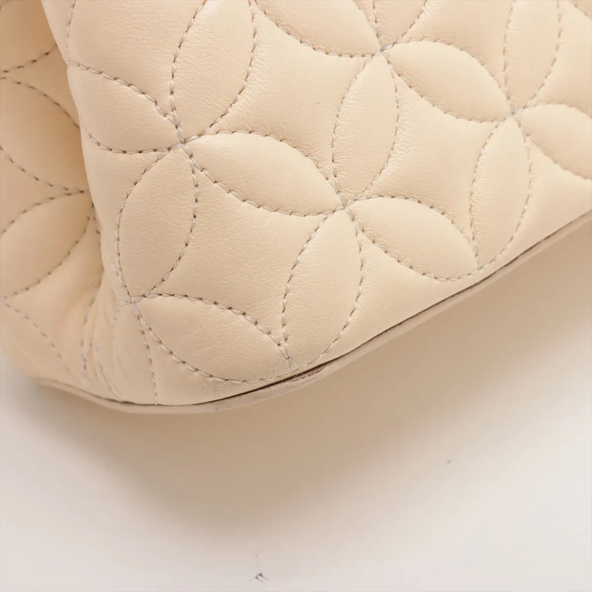 Louis Vuitton Quilted Capucines BB Beige *PREORDER*
