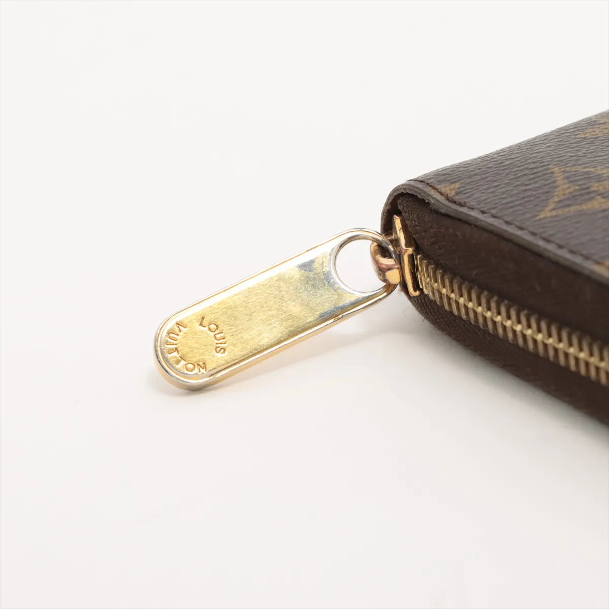 Louis Vuitton Monogram Zippy Wallet