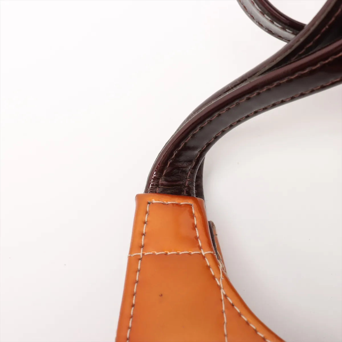 Chanel CC Logo Chocolate Bar Patent Leather Shoulder Bag Gold x Brown