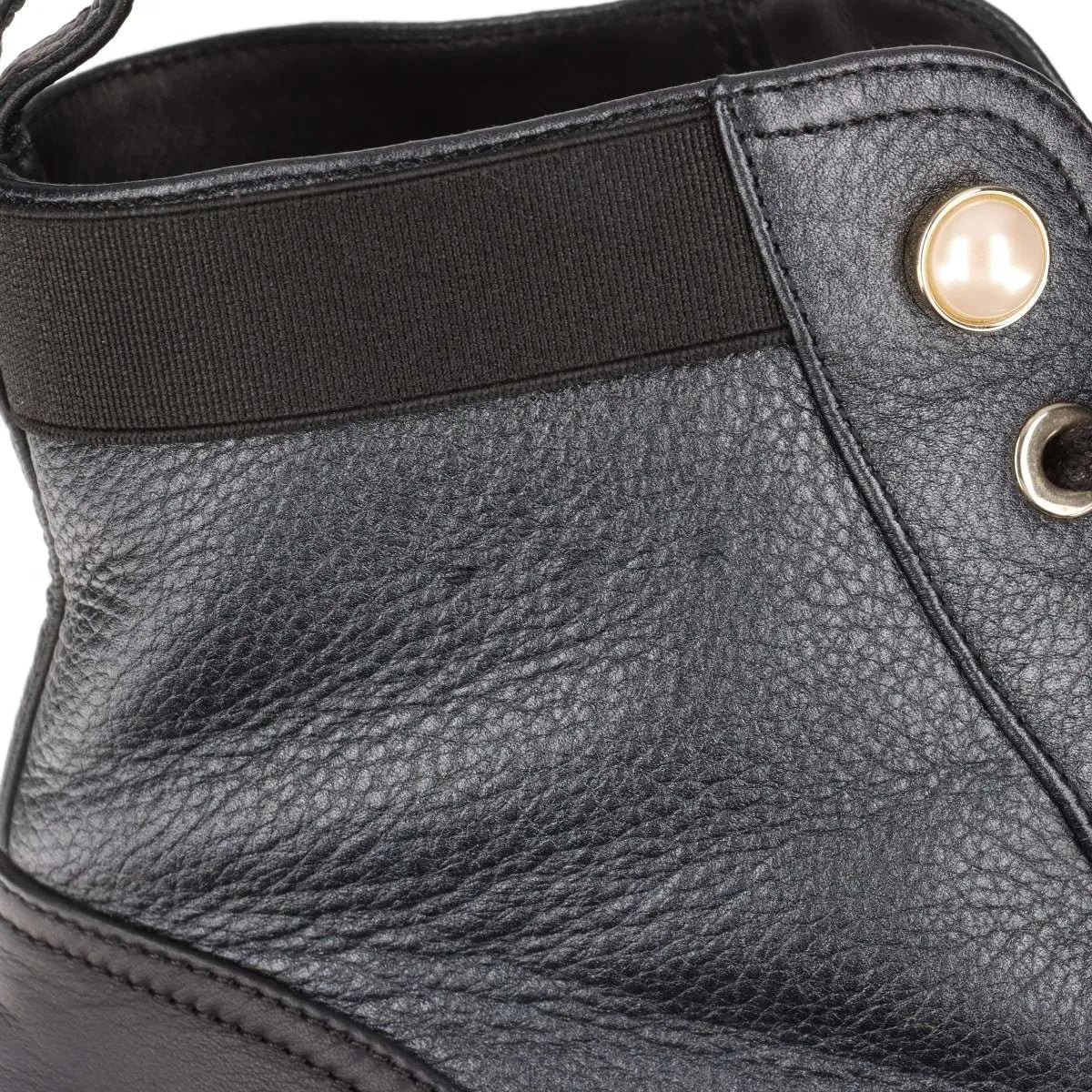 Chanel Logo Matelasse Leather Short Ladies Boots Black