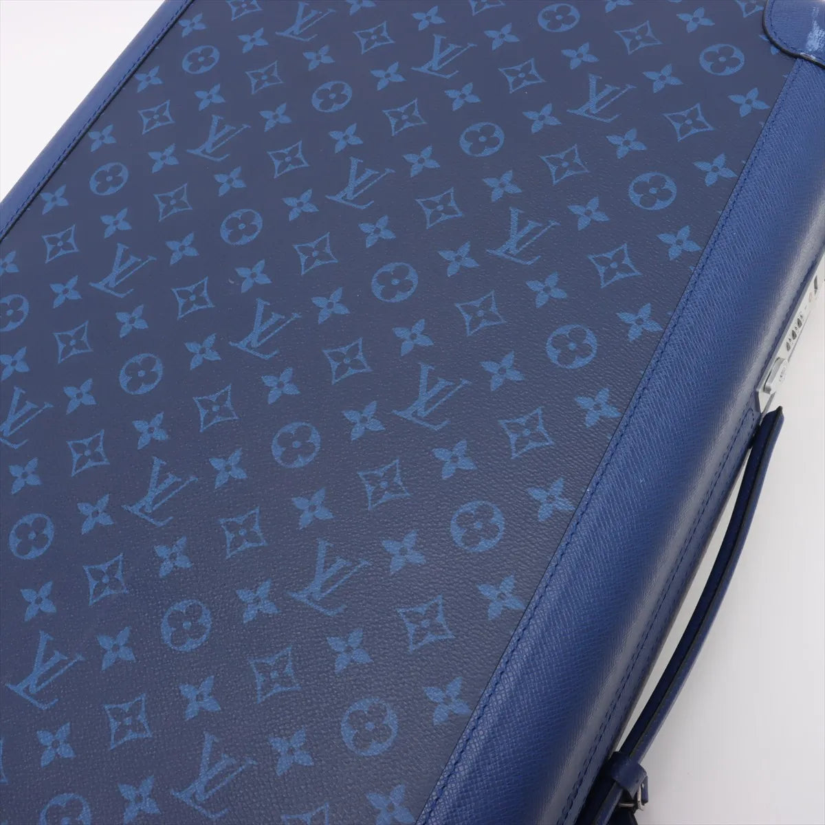 Louis Vuitton Monogram Taigarama Horizon 55 Blue