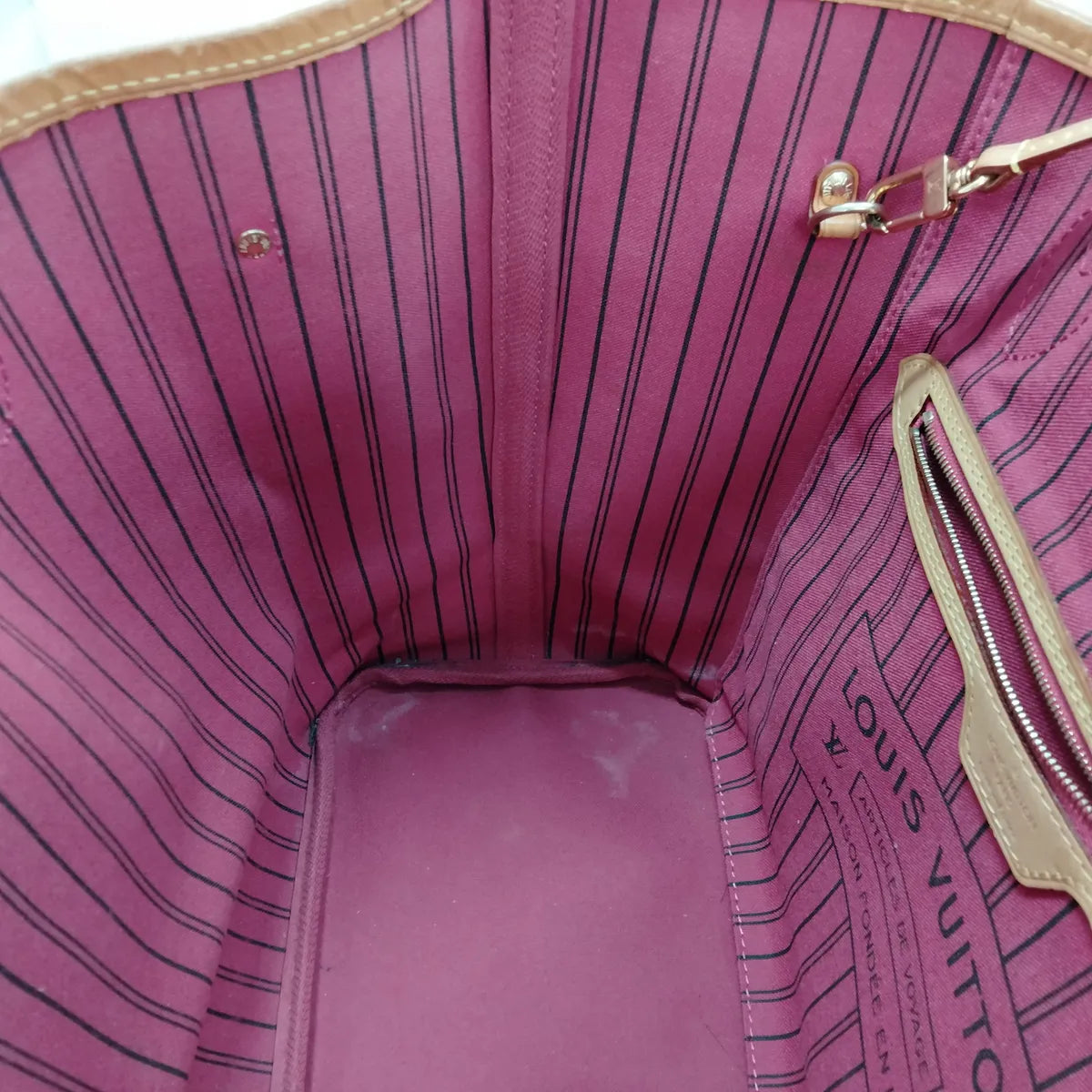 Louis Vuitton Monogram Neverfull MM Tote Bag Fuchsia