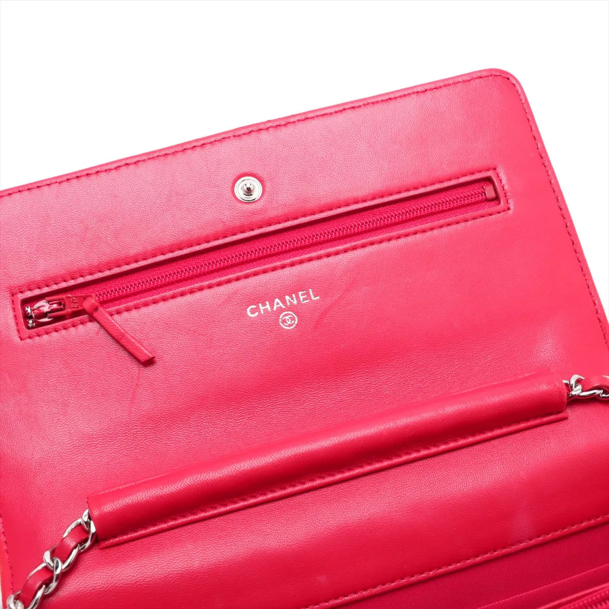 Chanel CC Logo Matelasse Lambskin Chain Wallet Bag Red
