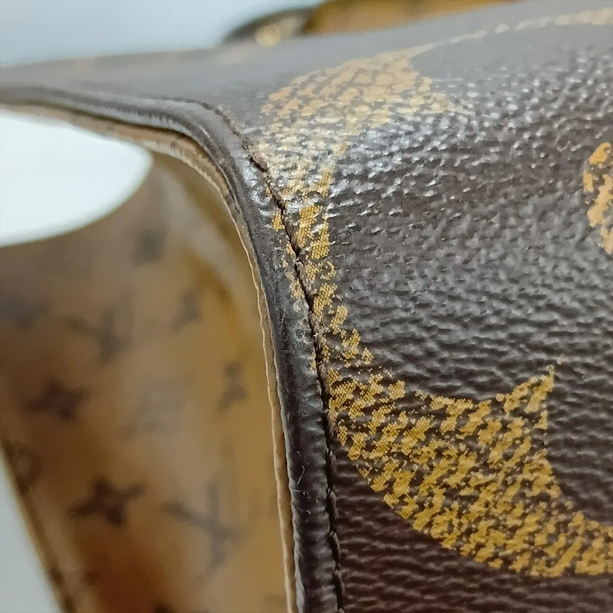 Louis Vuitton Giant Monogram Reverse OnTheGo MM Tote Bag
