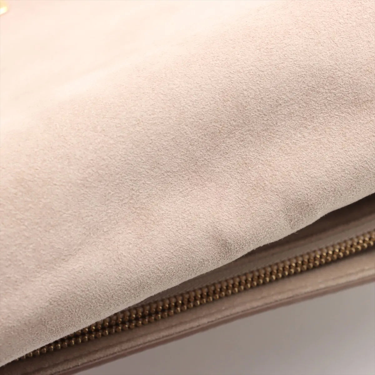 Louis Vuitton Taurillon Volta Beige