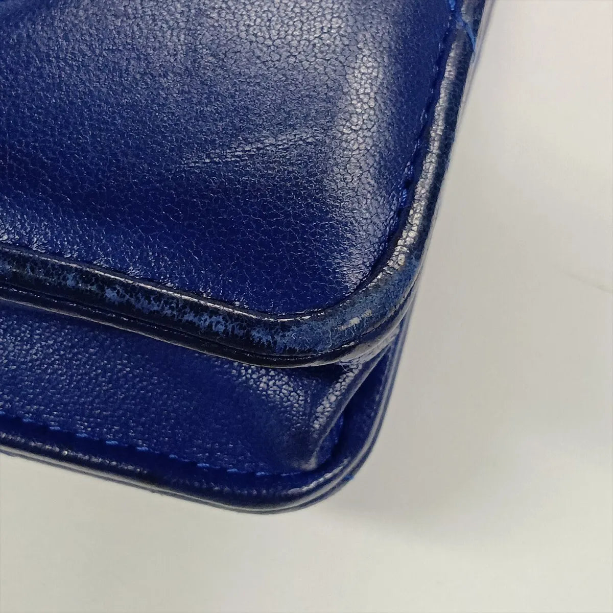 Chanel CHANEL 19 Lambskin Wallet on Chain Blue