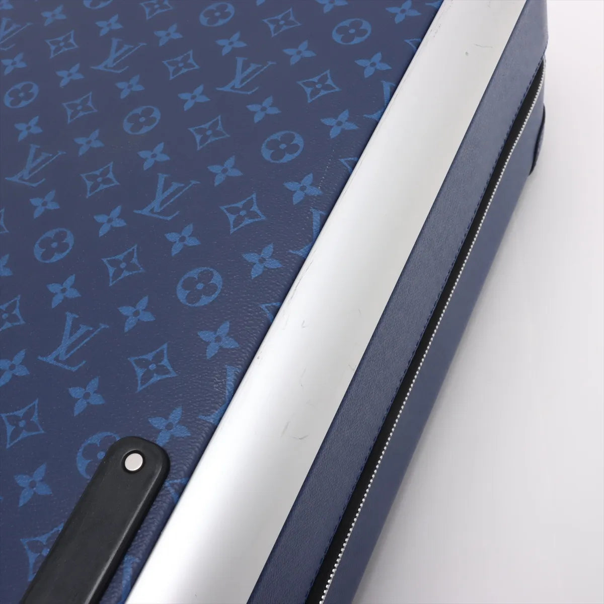 Louis Vuitton Monogram Taigarama Horizon 55 Blue
