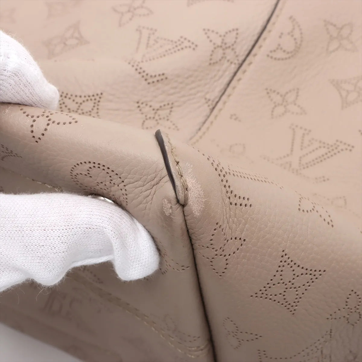 Louis Vuitton Mahina Hina MM Galet