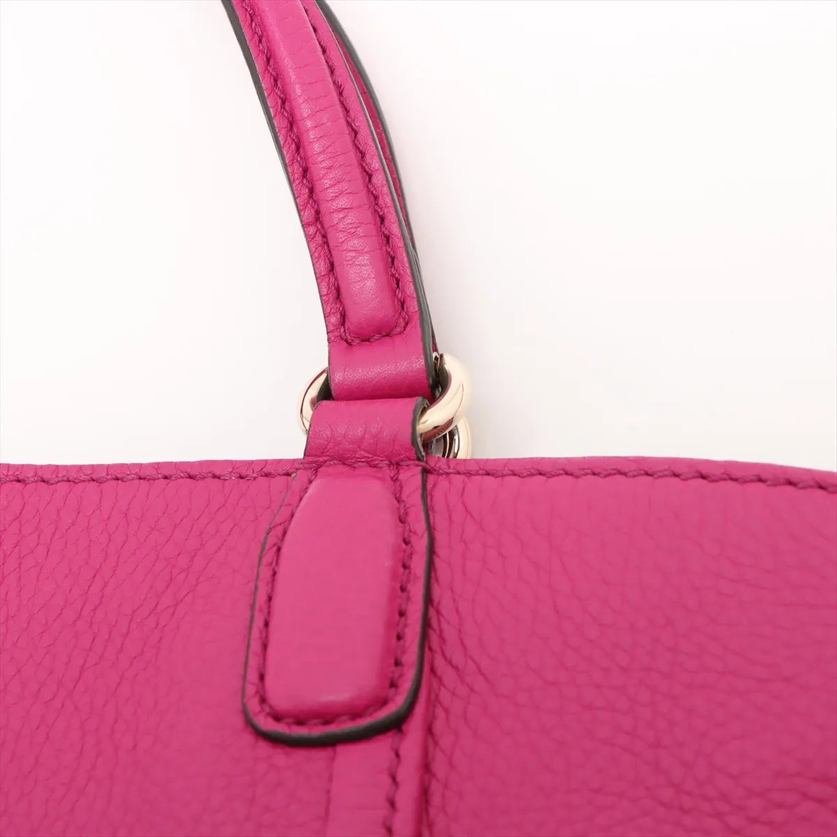 Gucci Soho Leather Two-Way Handbag Pink