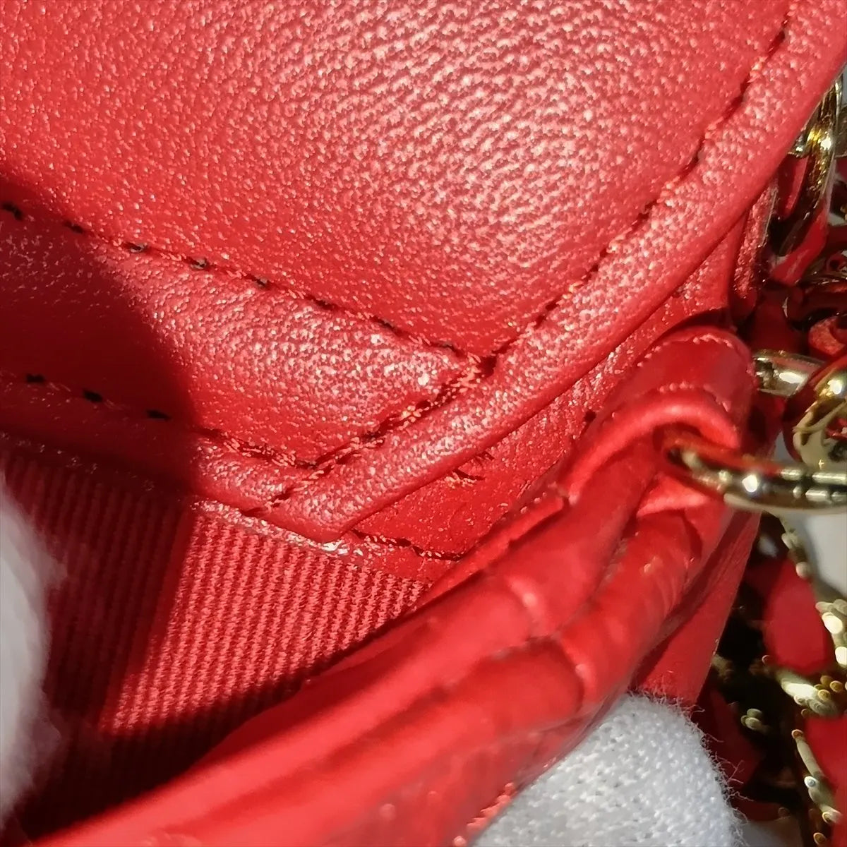 Chanel CC Logo Matelasse Lambskin Wallet on Chain Red