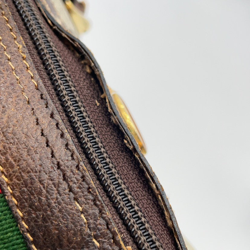 Gucci GG Supreme Leather Brown Two-Way Bag