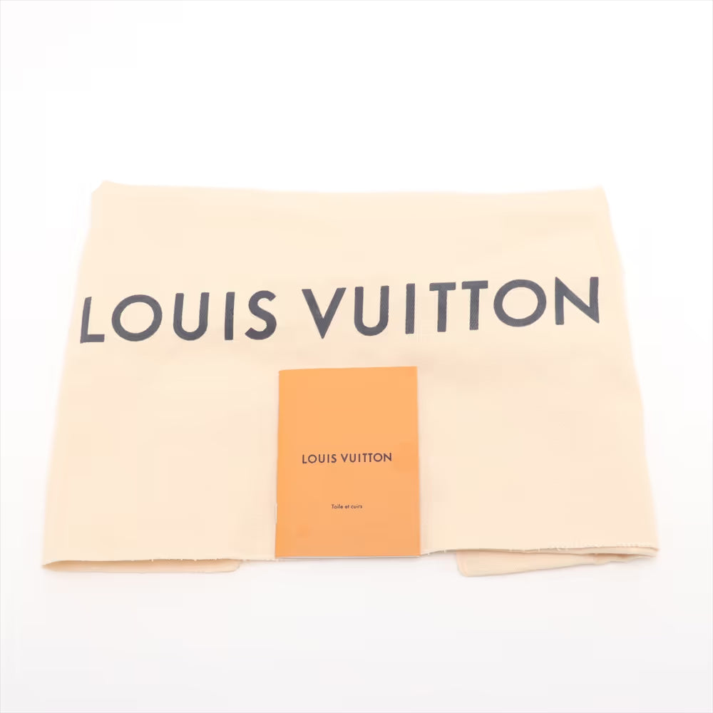 Louis Vuitton Giant Monogram Reverse On the Go MM