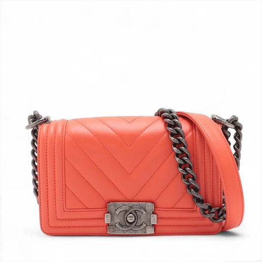 Chanel Boy Chanel 20 Chevron Small Lambskin Chain Shoulder Bag Red