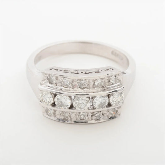 Round-cut Diamond Ring Platinum