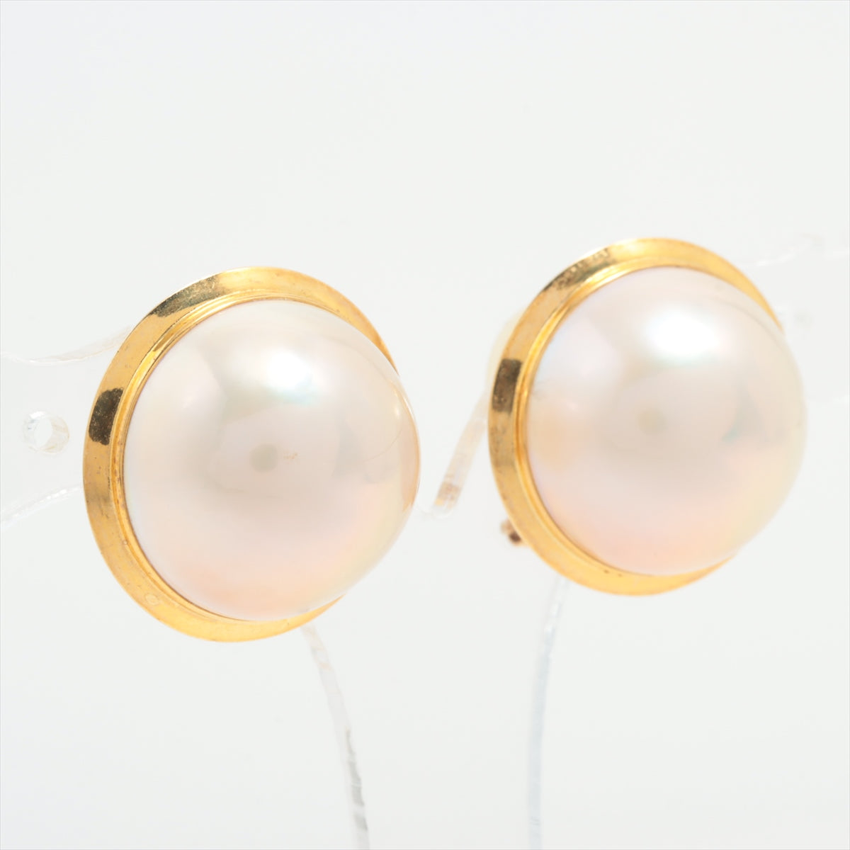 #1 Mabe Round Pearl Clip-on Earings