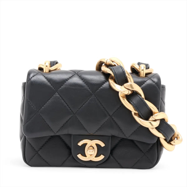 Chanel CC Logo Mini Matelasse Lambskin Chunky Chain Shoulder Bag Black