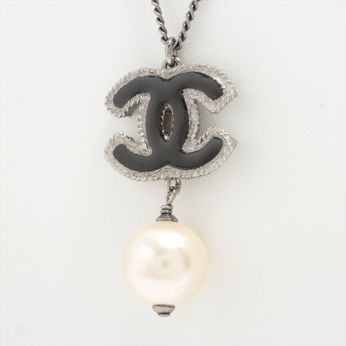 Shop Top-Rated Chanel Coco Necklace Pearl | Redo Luxury