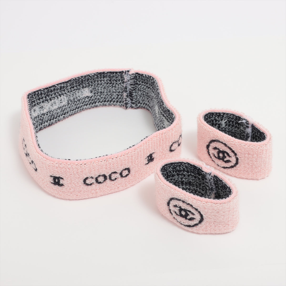 #1 Chanel Coco CC Logo Knit Headband & Wristband Set Pink x Black