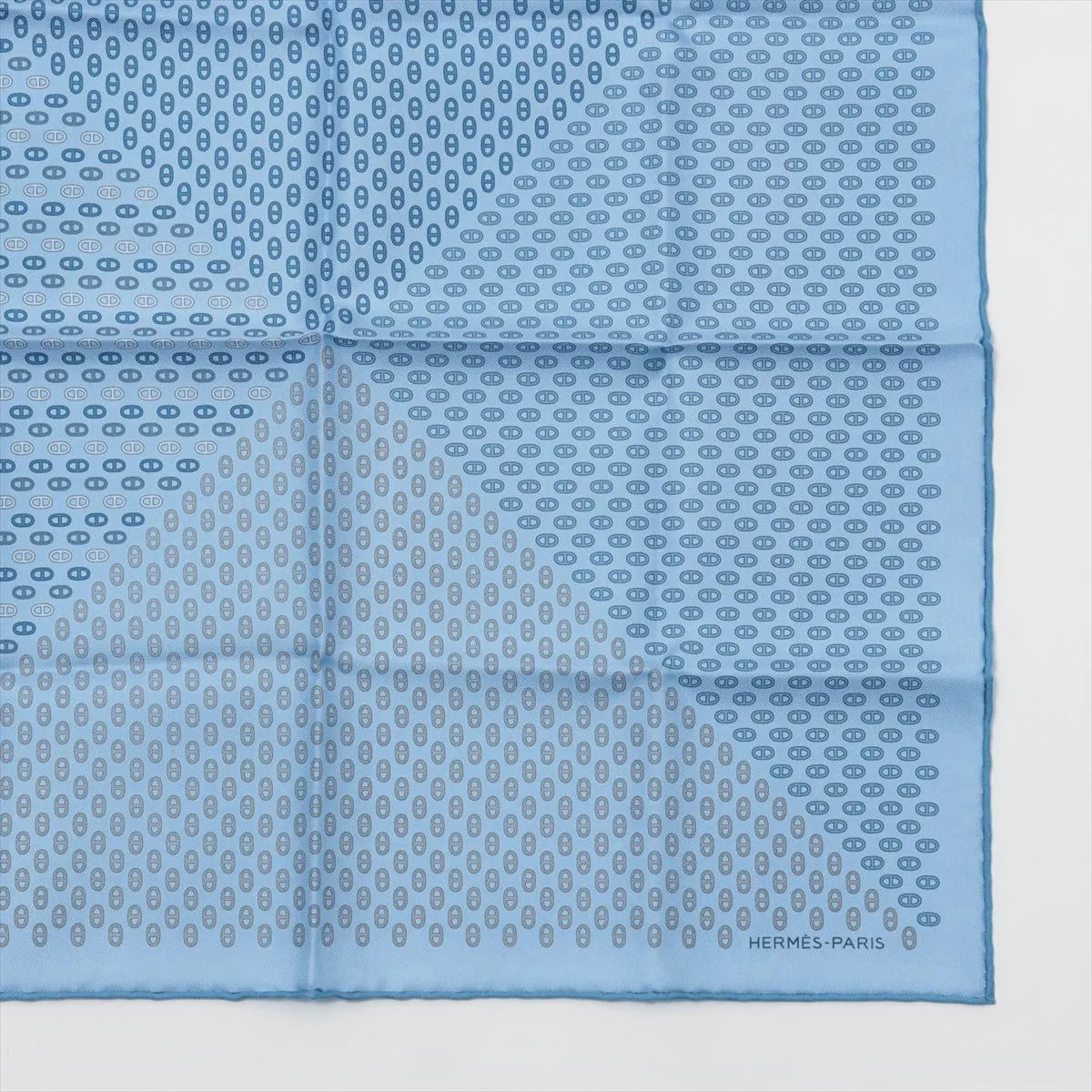 Hermes Trois Petits Maillons Pocket Square