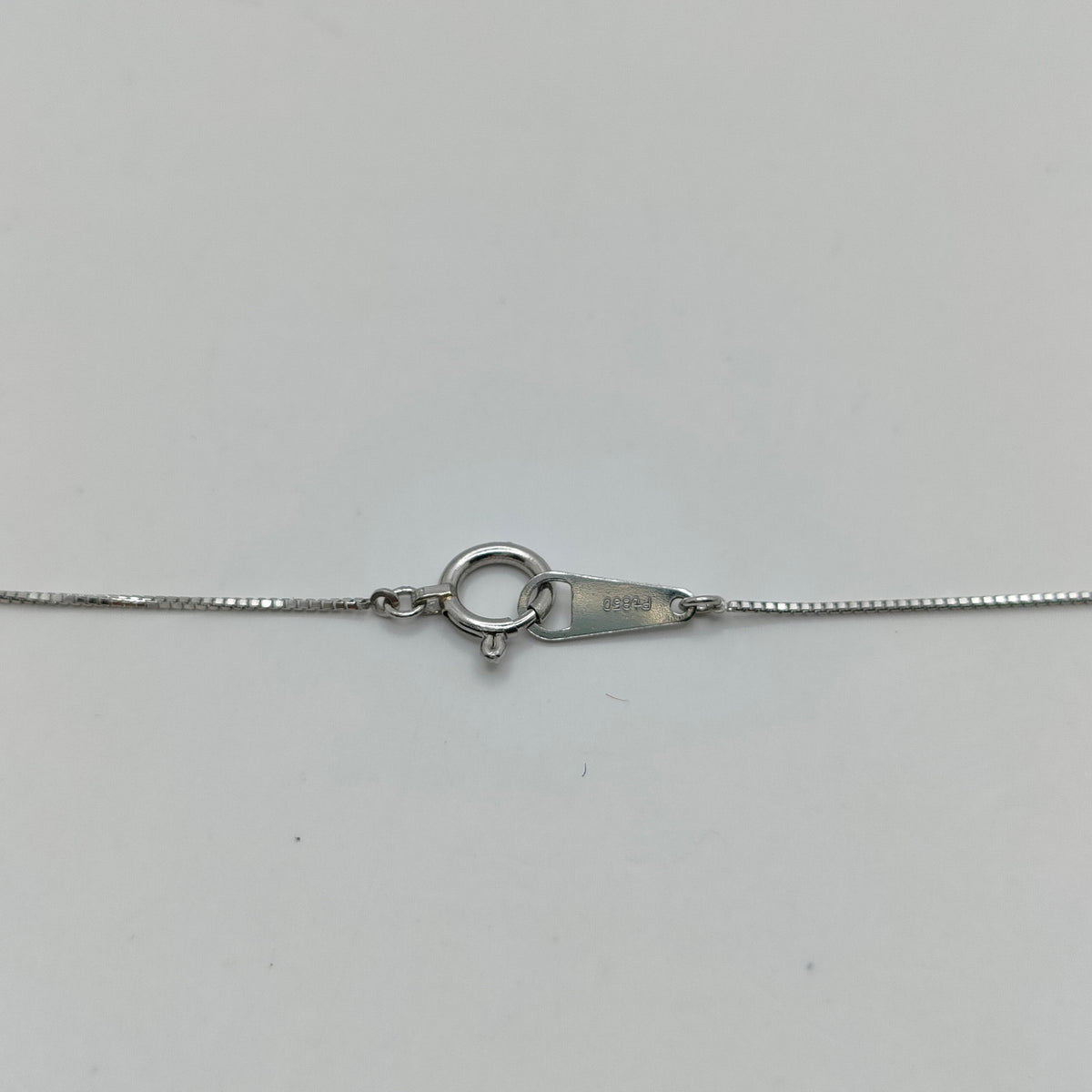Platinum 0.30 ct Diamond Solitaire Necklace — detail 3