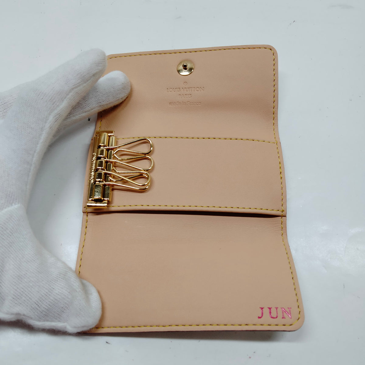 Louis Vuitton White Monogram Multicolore Key Case — detail 3