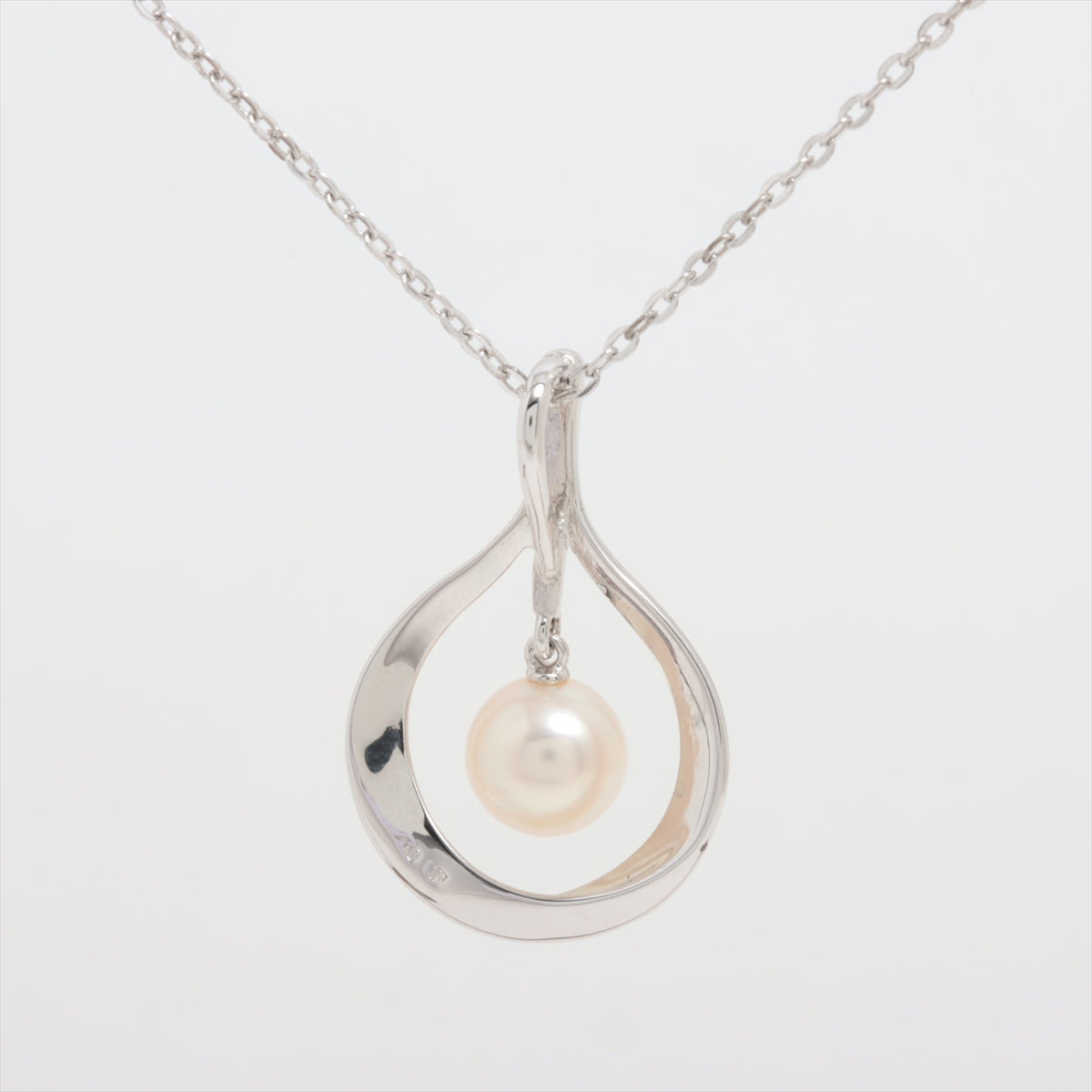 Mikimoto Pearl Pendant  Necklace