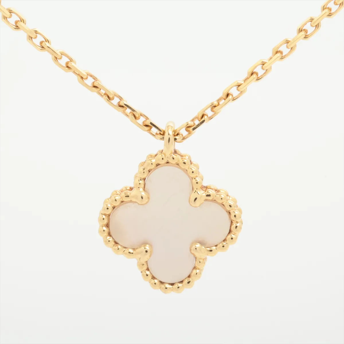 Van Cleef & Arpels Sweet Alhambra Shells Necklace Yellow Gold