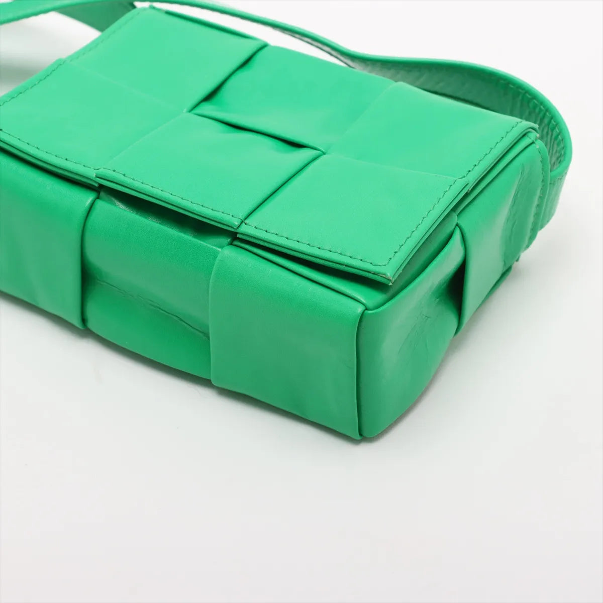 Bottega Veneta Maxi Intrecciato Candy Cassette Leather Shoulder Bag Green