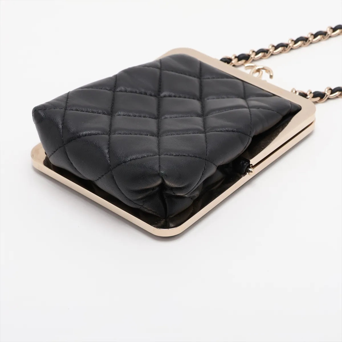 Chanel CC Logo Matelasse Lambskin Chain Shoulder Bag Black