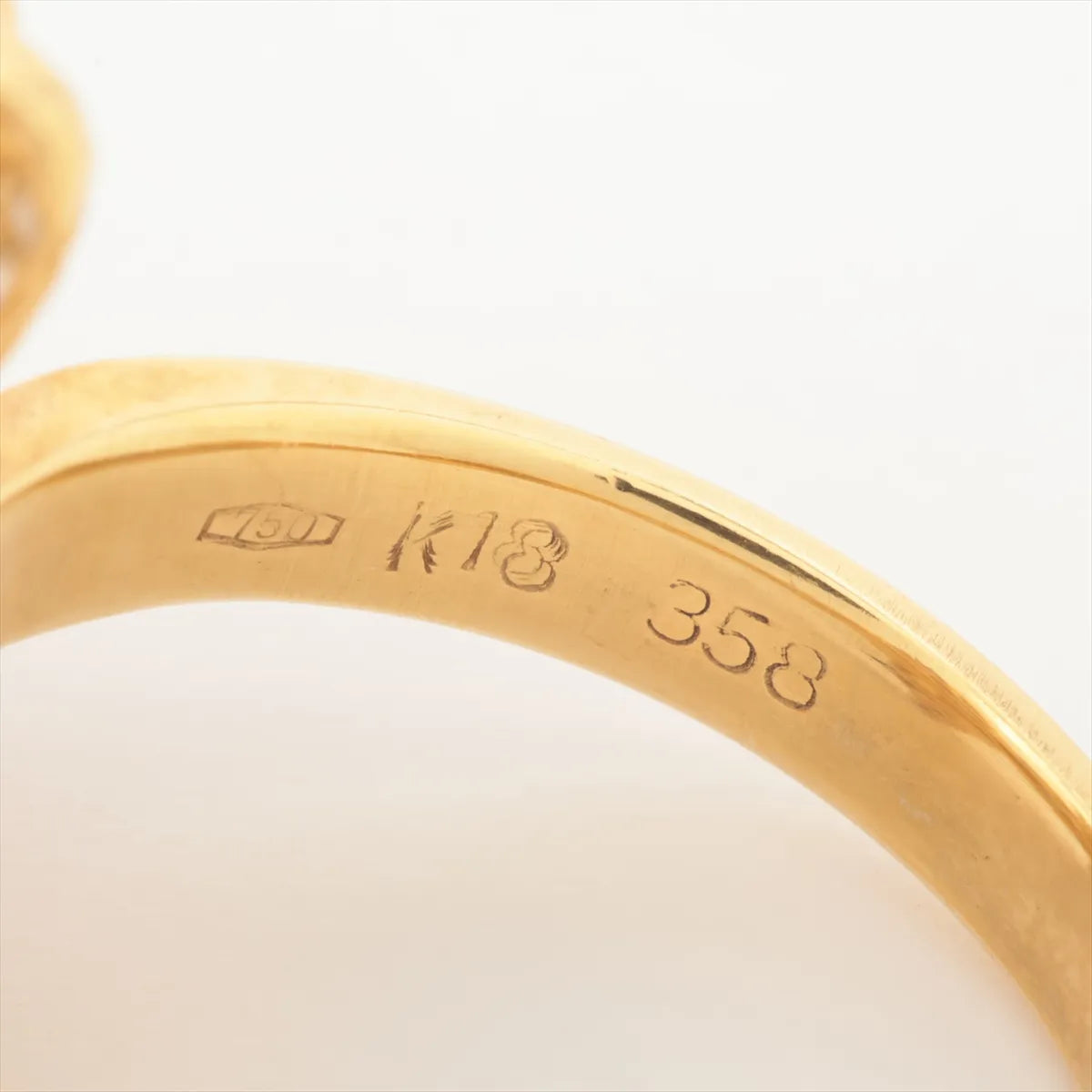 Ribbon Multicolor Diamond Ring Yellow Gold