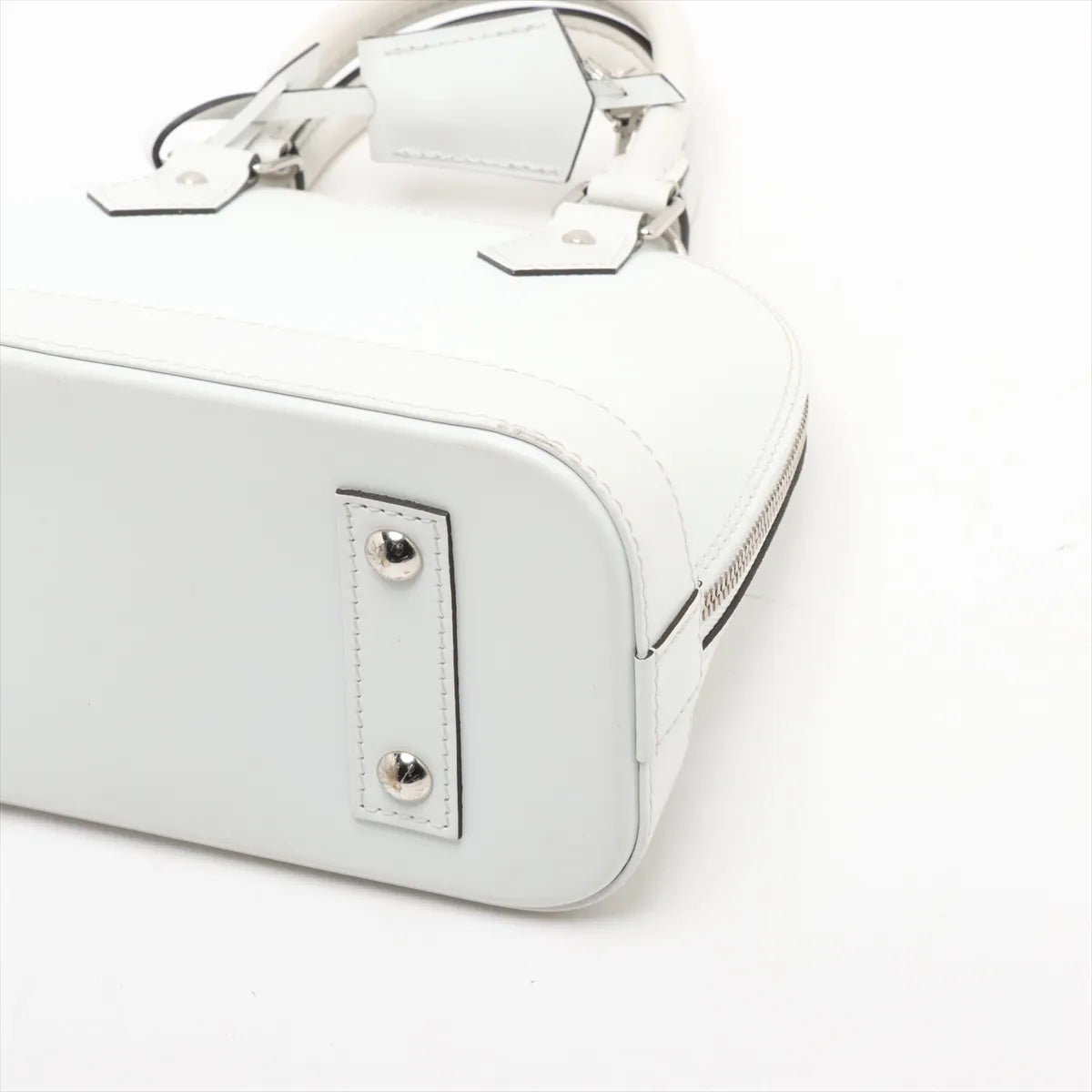 Louis Vuitton Epi Alma BB White