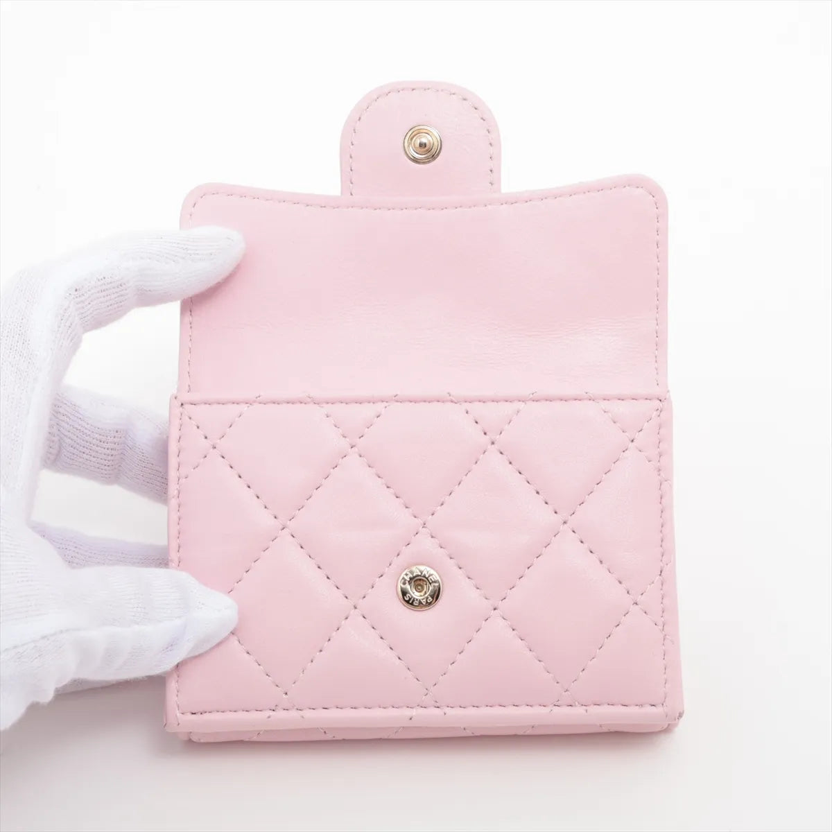 Chanel CC Logo Matelasse Lambskin Compact Wallet Pink