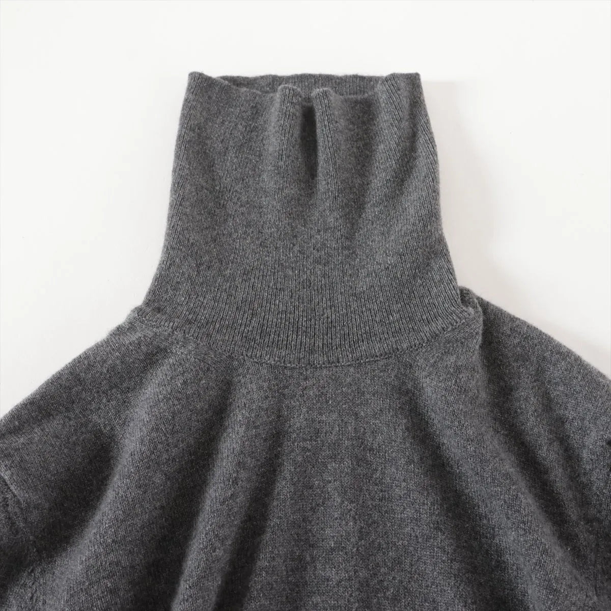 Hermes Cashmere Turtleneck Knit Gray