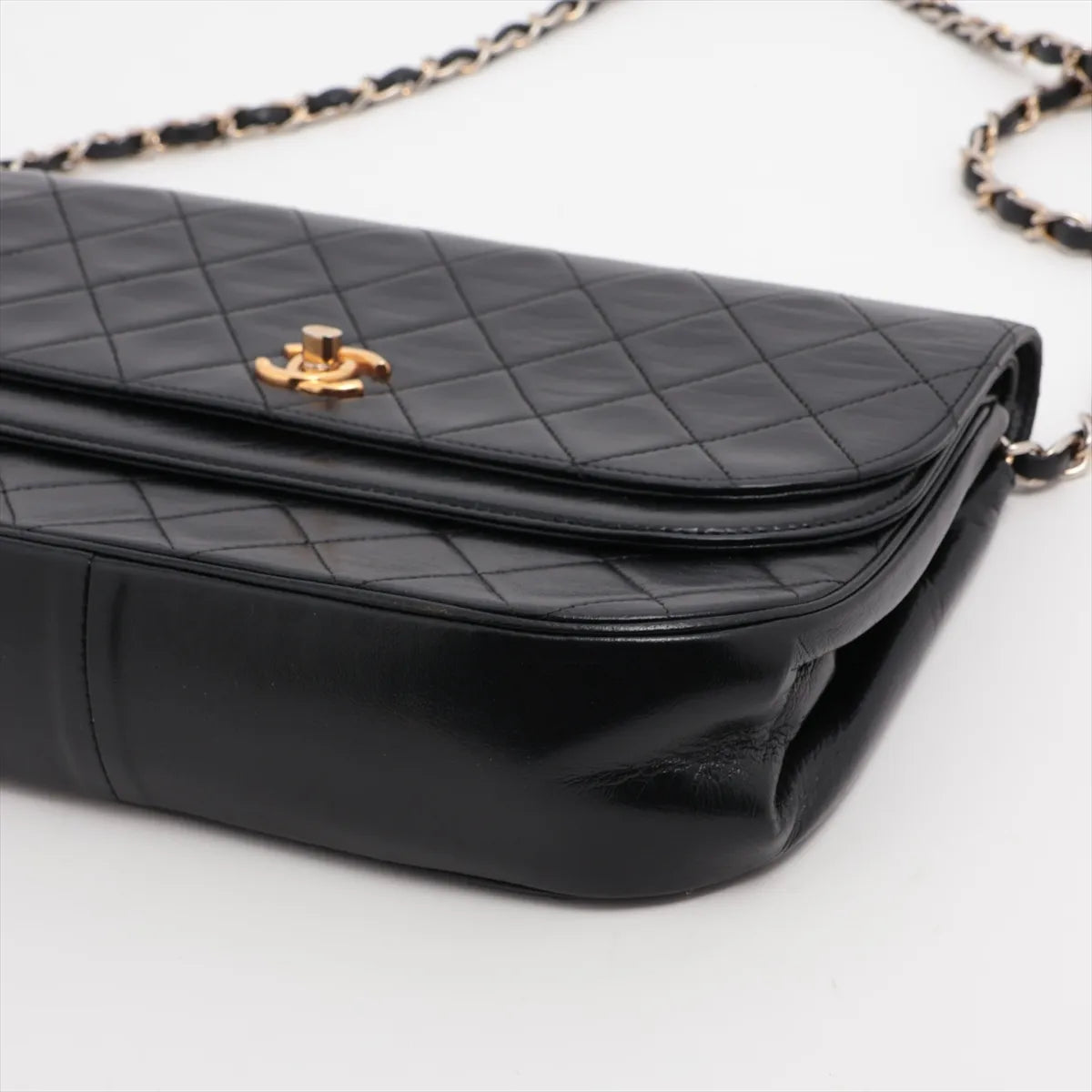 Chanel CC Logo Matelasse Lambskin Chain Shoulder Bag Black