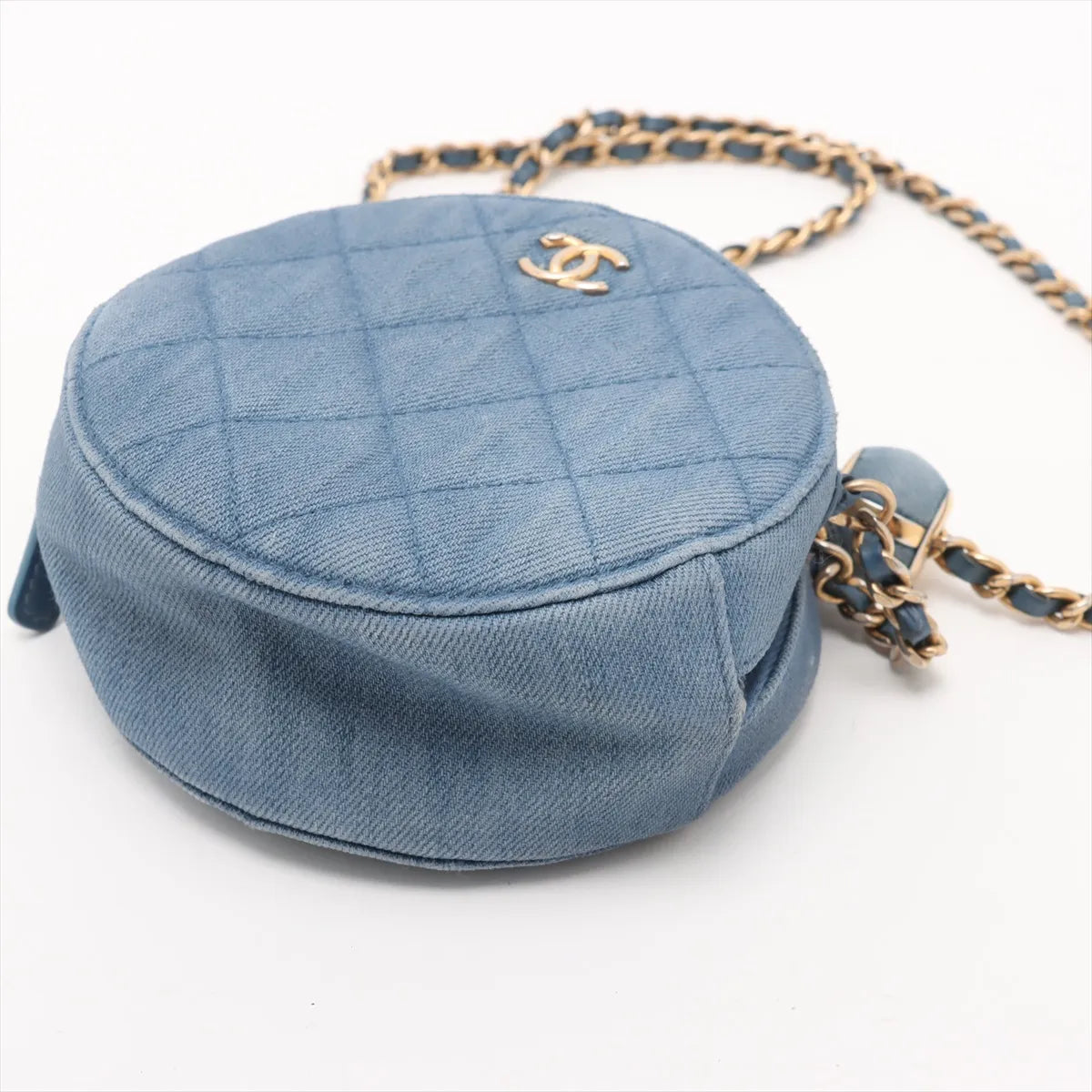 #1 Chanel CC Logo Matelasse Denim Chain Round Shoulder Bag Blue