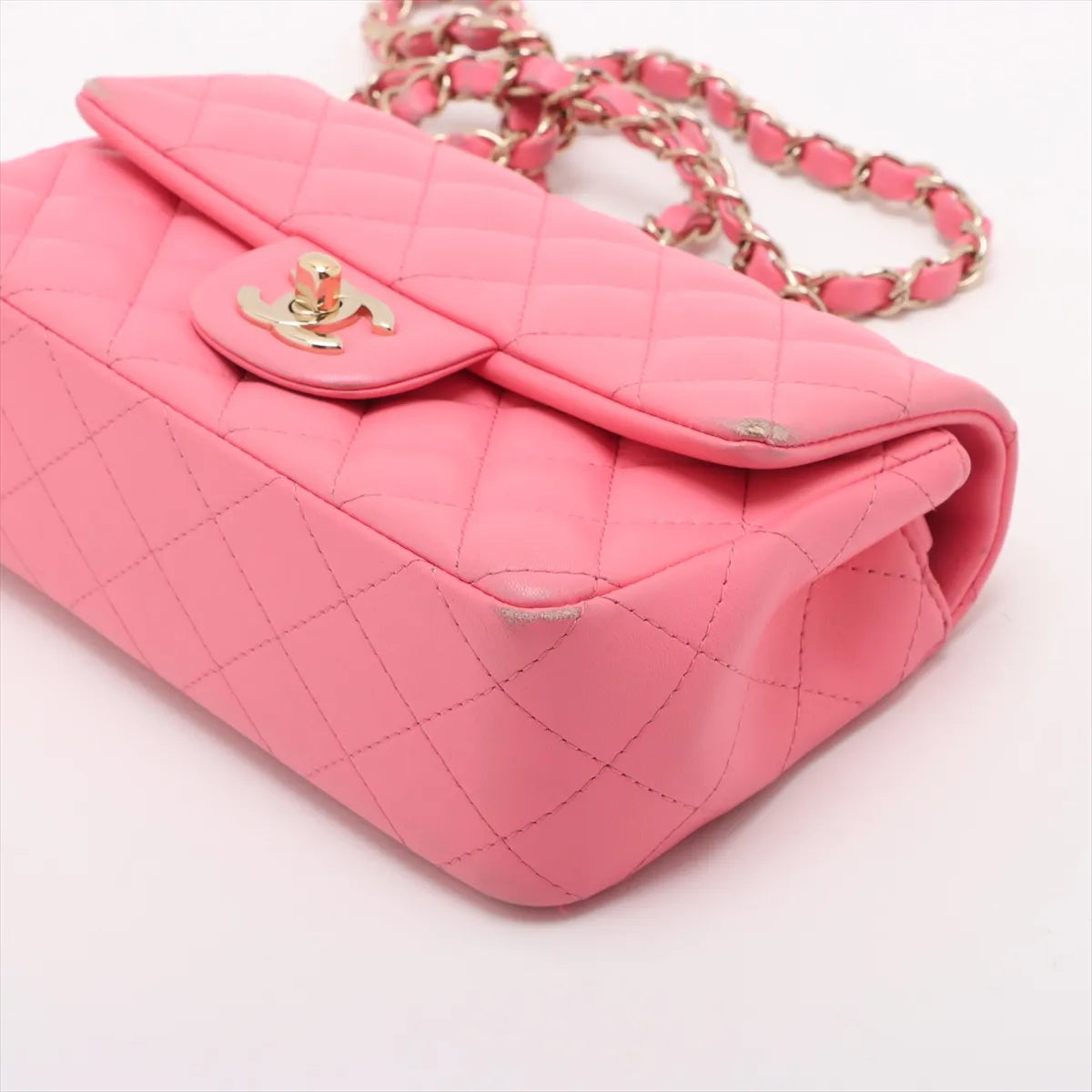 Chanel Mini Matelasse 20 Lambskin Single Flap Single Chain Bag Pink