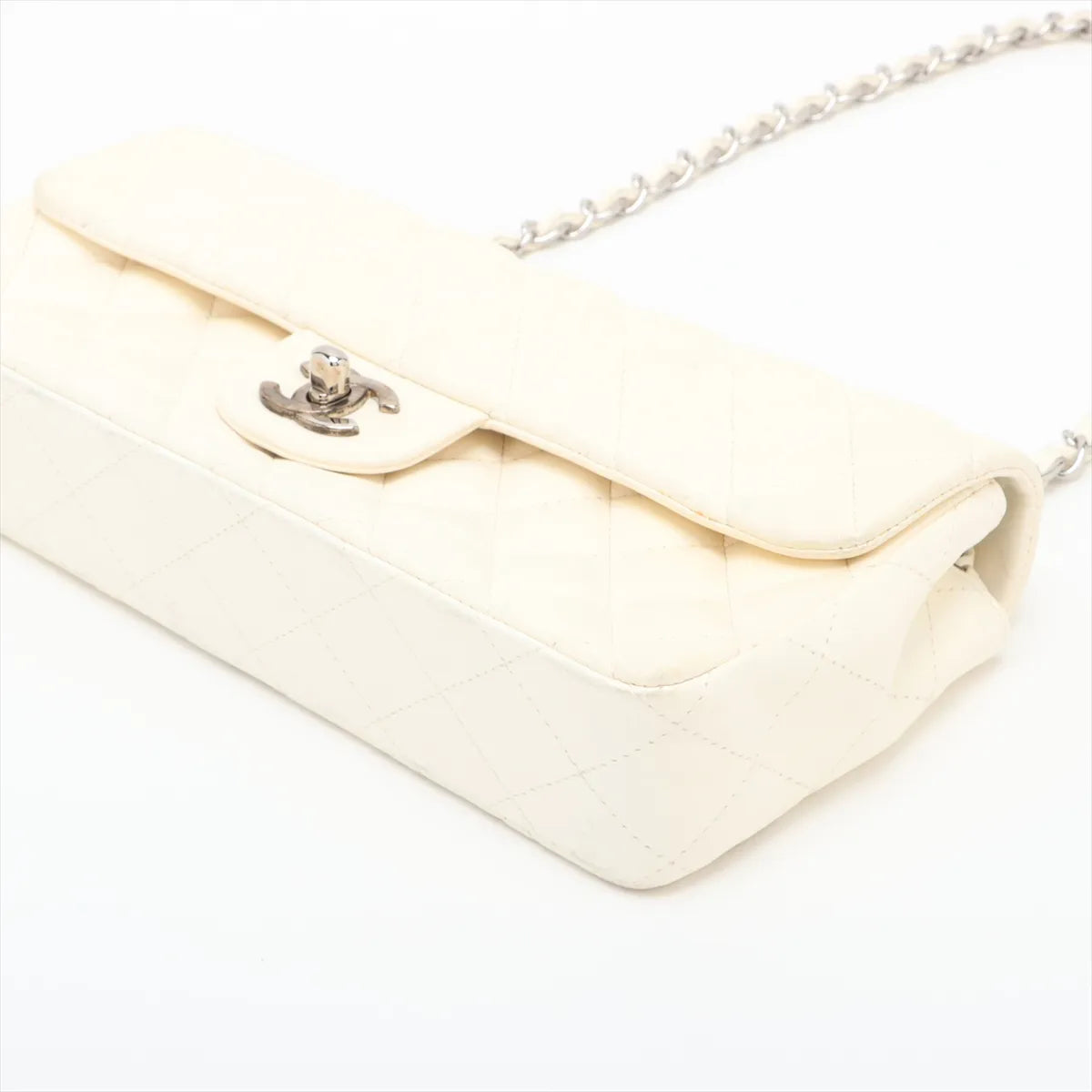 Chanel Matelasse Lambskin Single Flap Single Chain Bag White