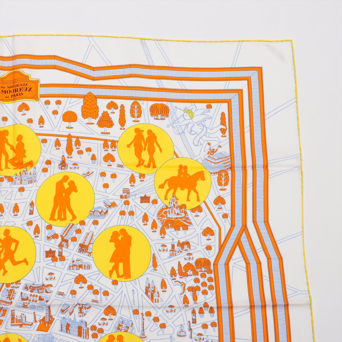 Hermès  Les Nouveaux Amoureux de Paris Scarf