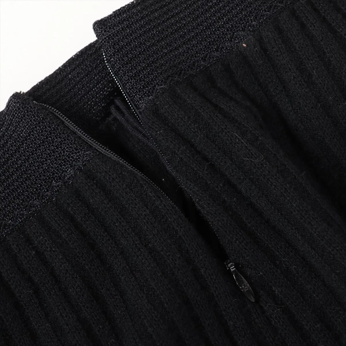 Chanel CC Button Wool Knit Pencil Skirt Black