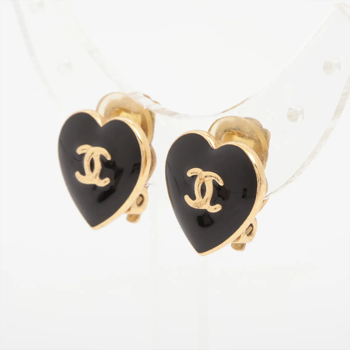 Chanel CC Logo Heart Clip-on Earring