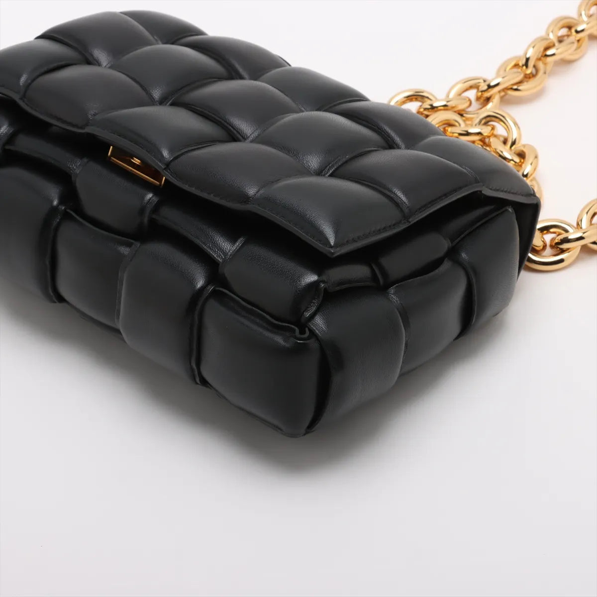 Bottega Veneta Maxi Intrecciato Padded Cassette Leather Chain Shoulder Bag Black