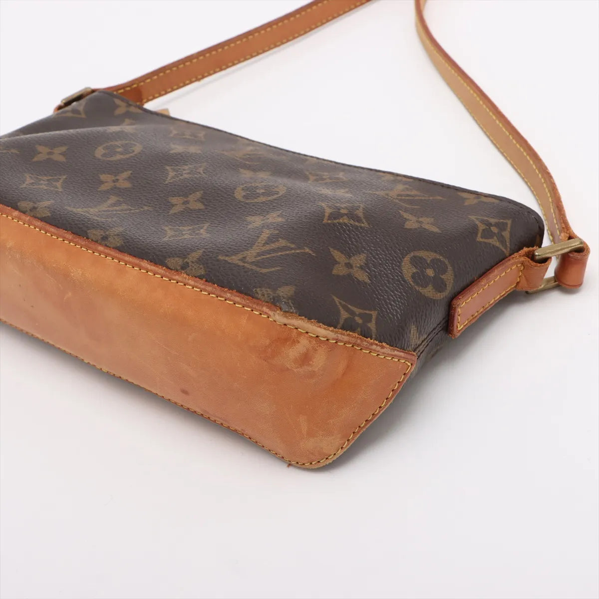 Louis Vuitton Monogram Trotteur Shoulder Bag