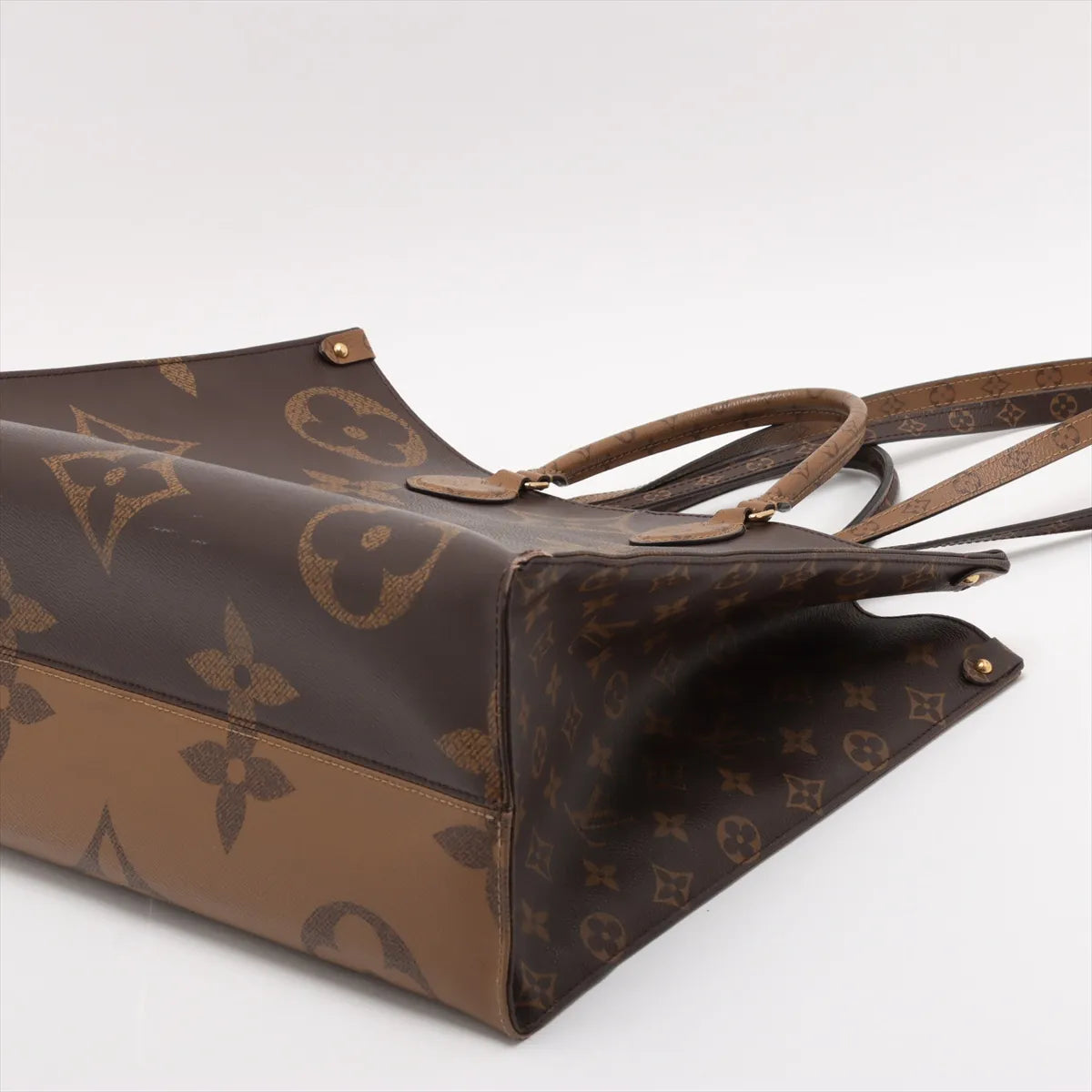 Louis Vuitton Giant Monogram Reverse On The Go GM