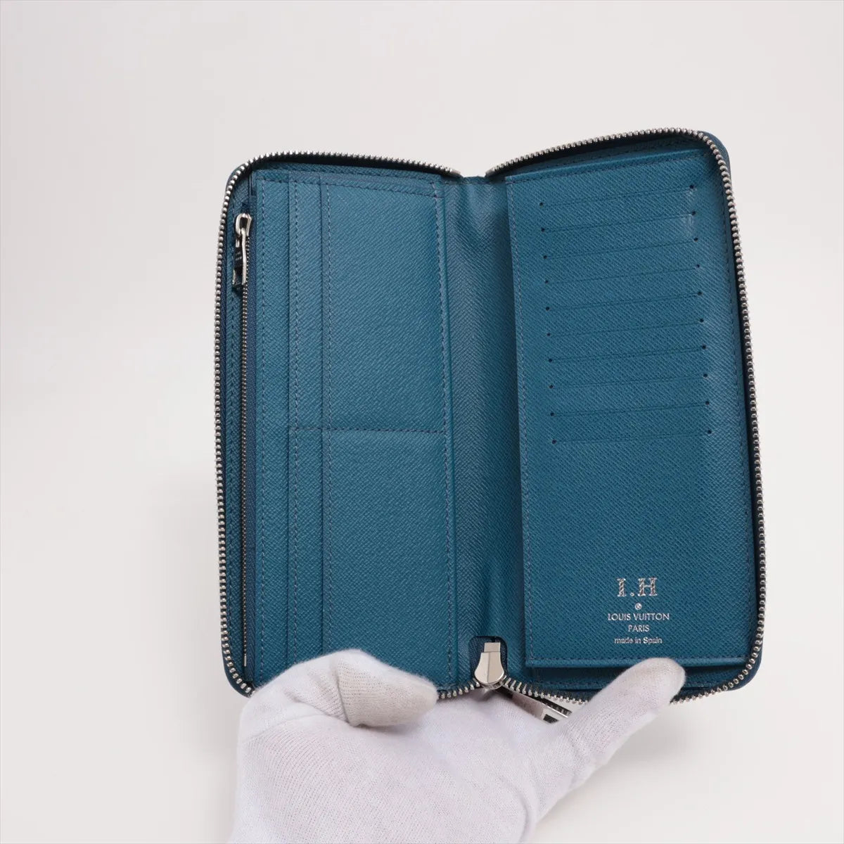 Louis Vuitton Epi Vertical Zippy Wallet Blue