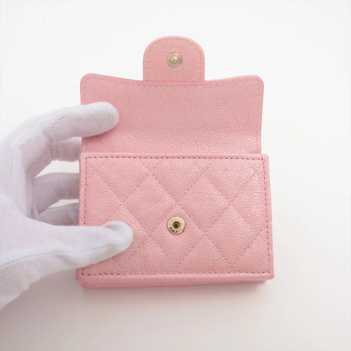 Chanel CC Logo Matelasse Caviar Skin Trifold Wallet Pink