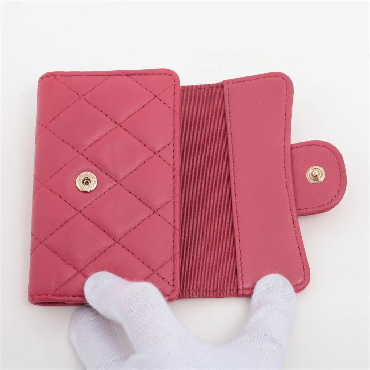 Chanel CC Logo Matelasse Lambskin Key Case Red