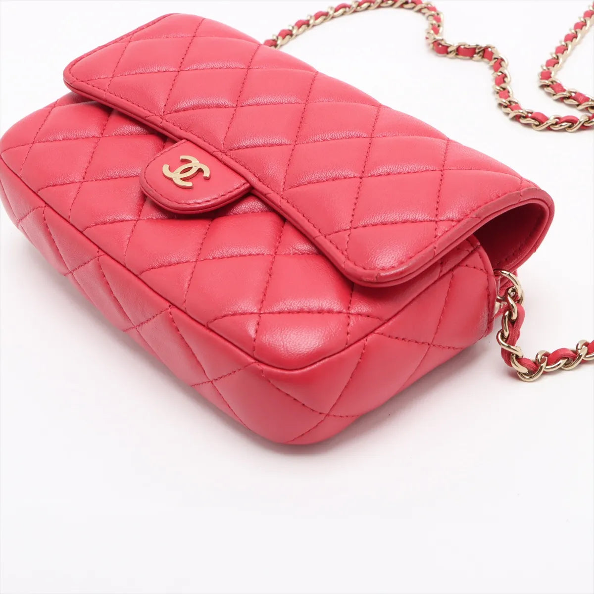 Chanel CC Logo Matelasse Lambskin Wallet on Chain Red