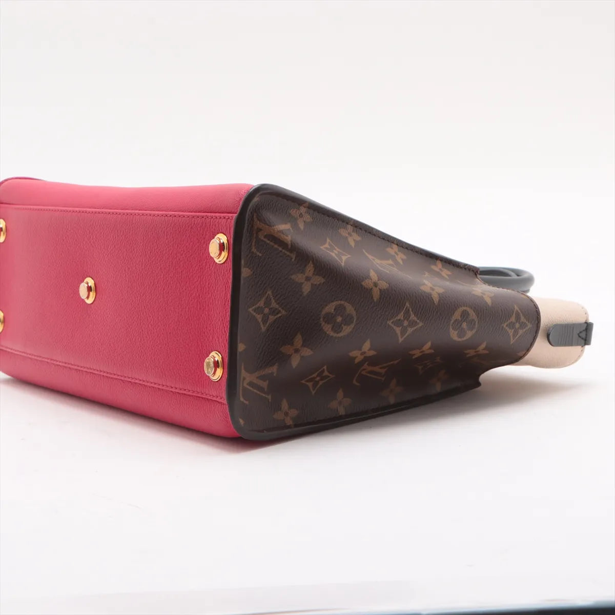 Louis Vuitton Monogram x Taurillon On My Side Red x Beige *PREORDER*