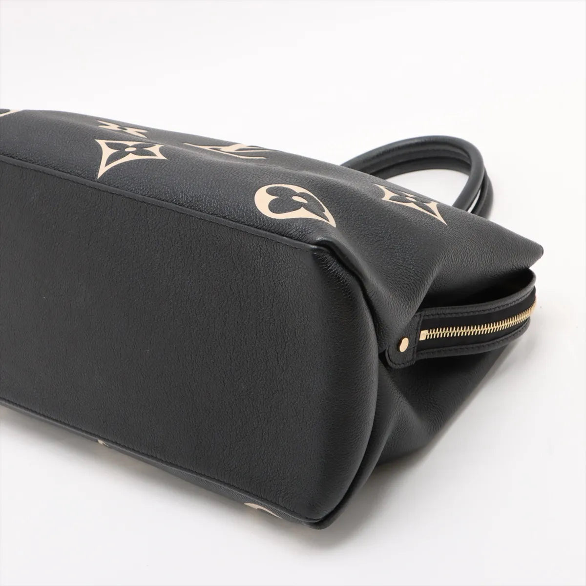 Louis Vuitton Monogram Empreinte Bicolor Grand Palais MM Black x Creme