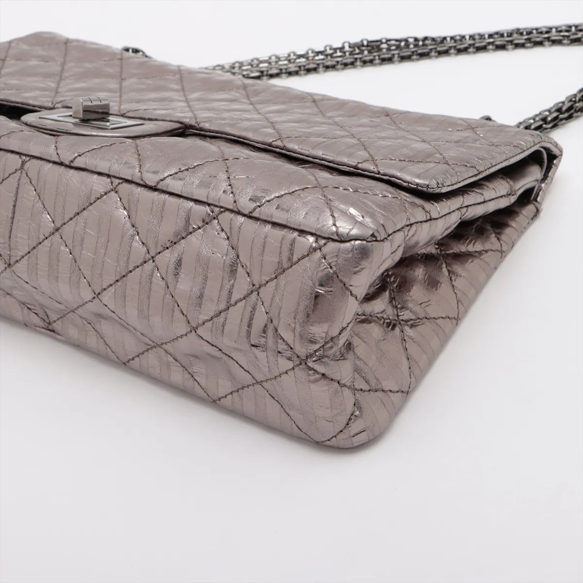 Chanel Matelasse 2.55 Maxi Vintage Calf Double Flap Double Chain Bag Stripe Metallic Silver